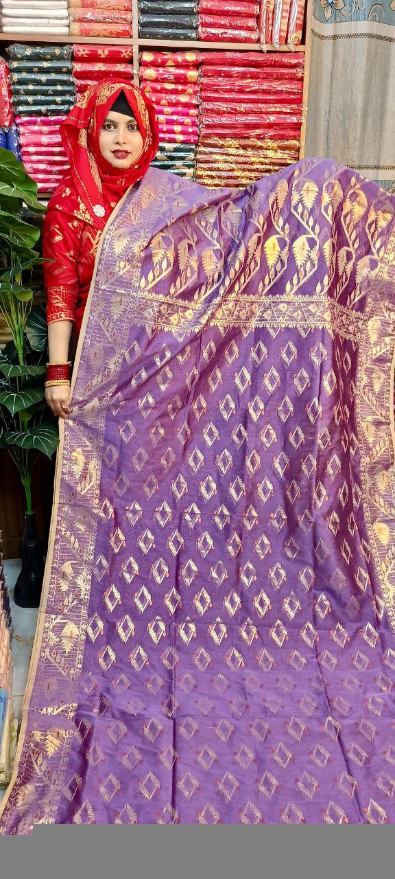 ঈদ কালেকশন  স্বর্ণ ছোঁয়া জামদানী শাড়ি (Bright Scarlet)