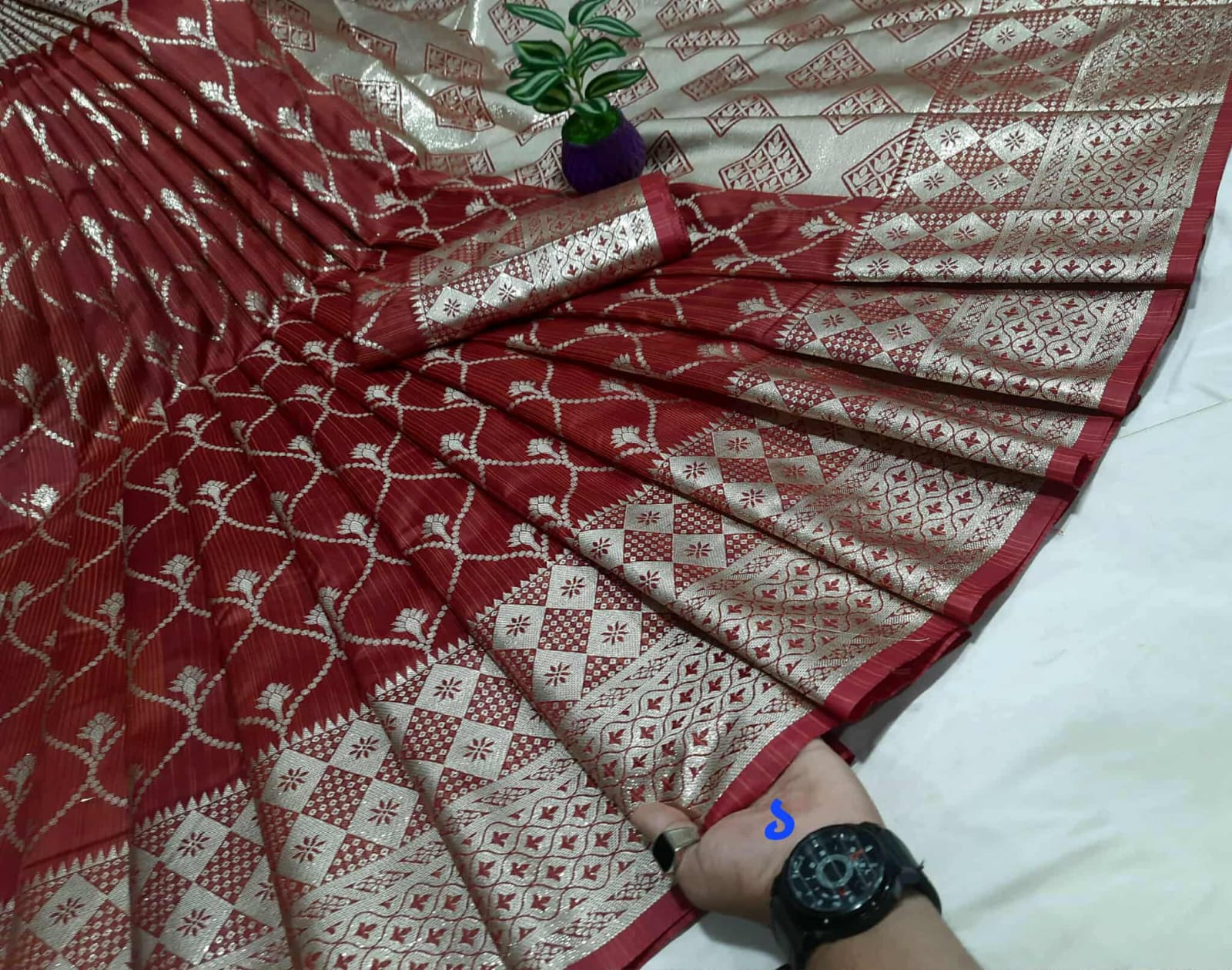 সফট সিল্ক কাতান  ১২.৫ হাত শাড়ি  পাঁচটি সুপার কালার