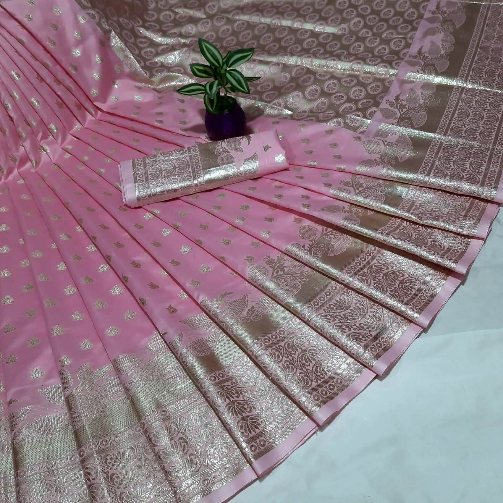 সফট সিল্ক কাতান শাড়ি